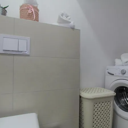 Amazing In Okrug Gornji