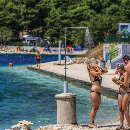 Amazing In Okrug Gornji *