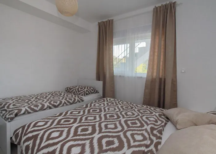 Amazing In Okrug Gornji Trogir
