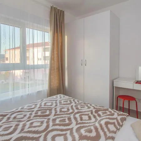 Amazing In Okrug Gornji