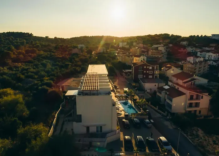 Amazing In Okrug Gornji Apartamento